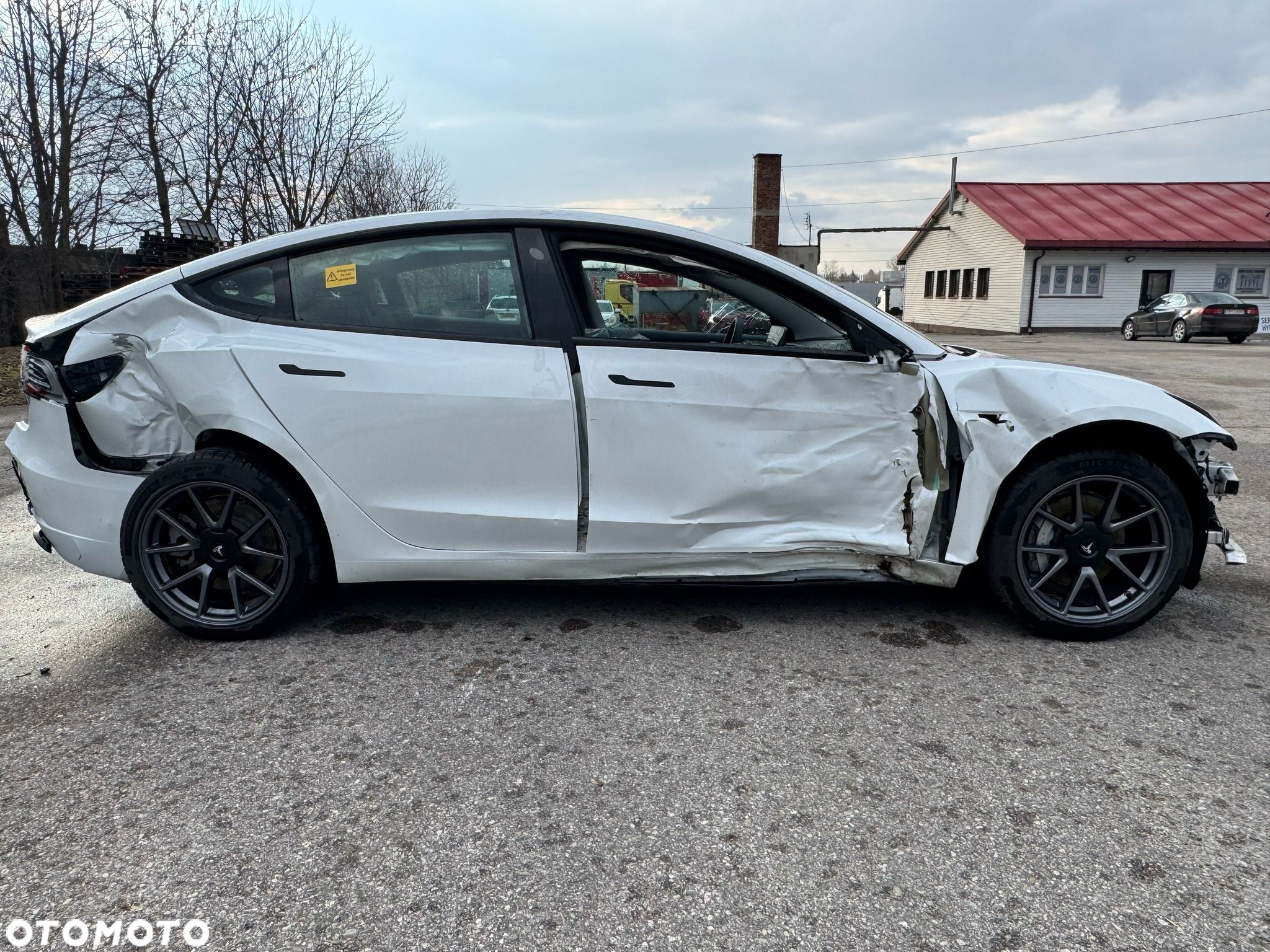 Tesla Model 3 Long Range AWD - 9