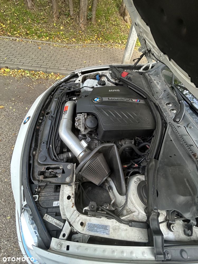 BMW Seria 3 335i xDrive M Sport - 9