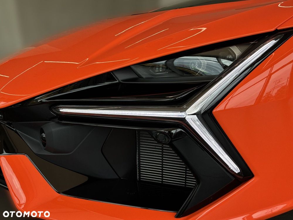 Lamborghini Revuelto - 20