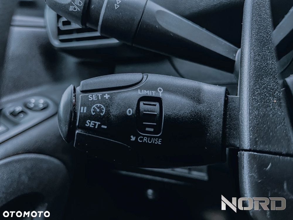 Peugeot Partner 4x4 Long Asphalt - 30