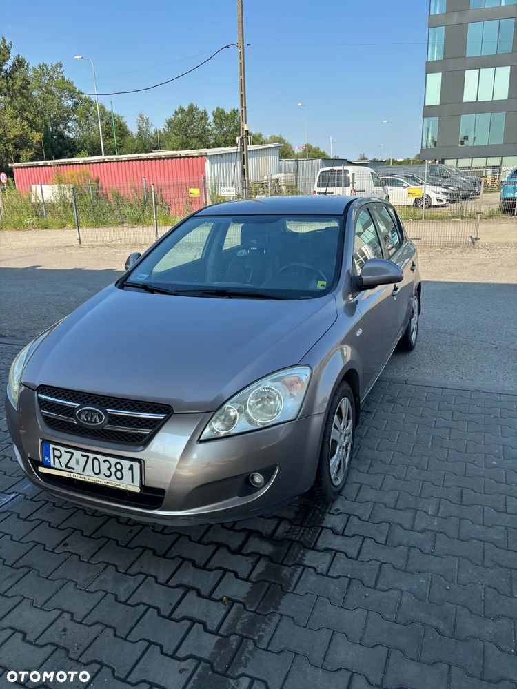 Kia Cee'd