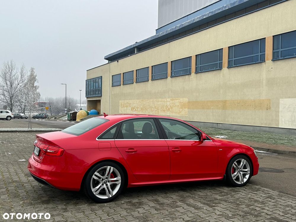 Audi A4 Limousine 1.8 TFSI S line Sportpaket - 12