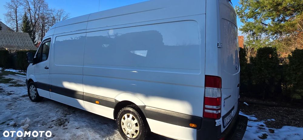 Mercedes-Benz Sprinter 319 - 3