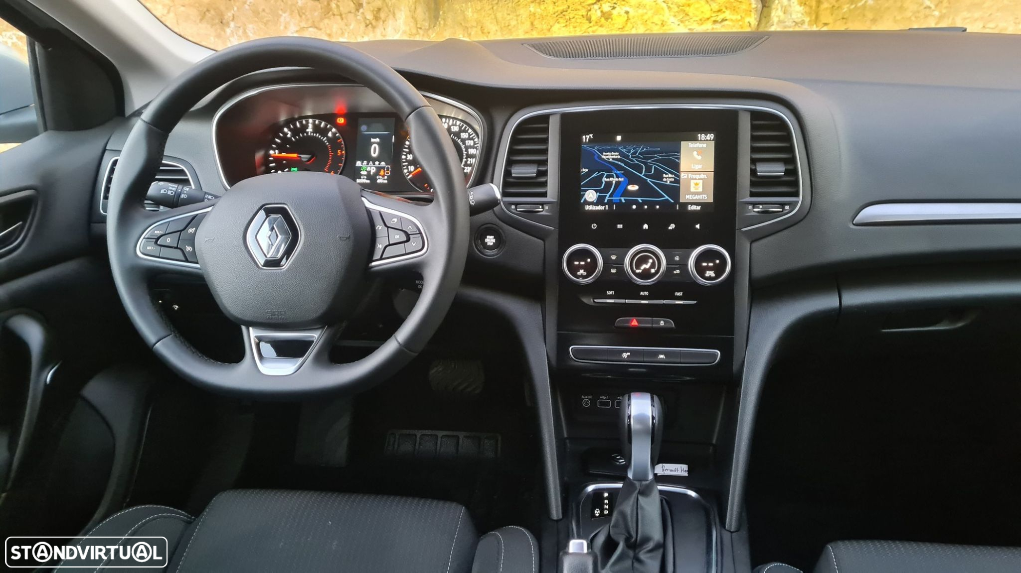 Renault Mégane 1.5 Blue dCi Intens EDC - 11