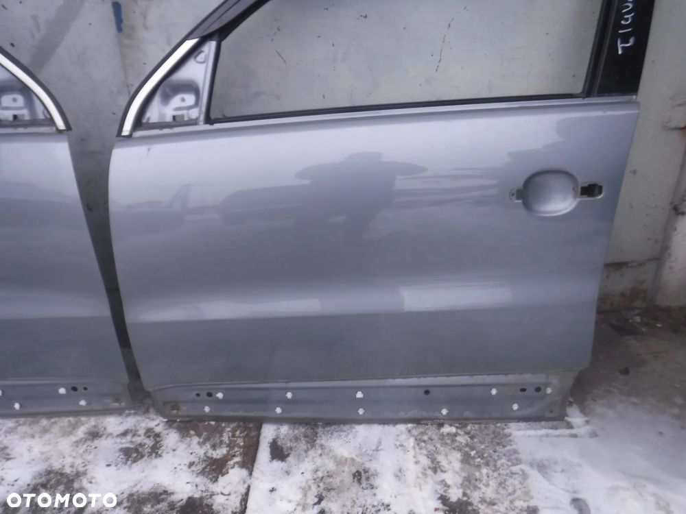 Vw Tiguan I 5N drzwi lewe prawe tyl   DR7N - 5