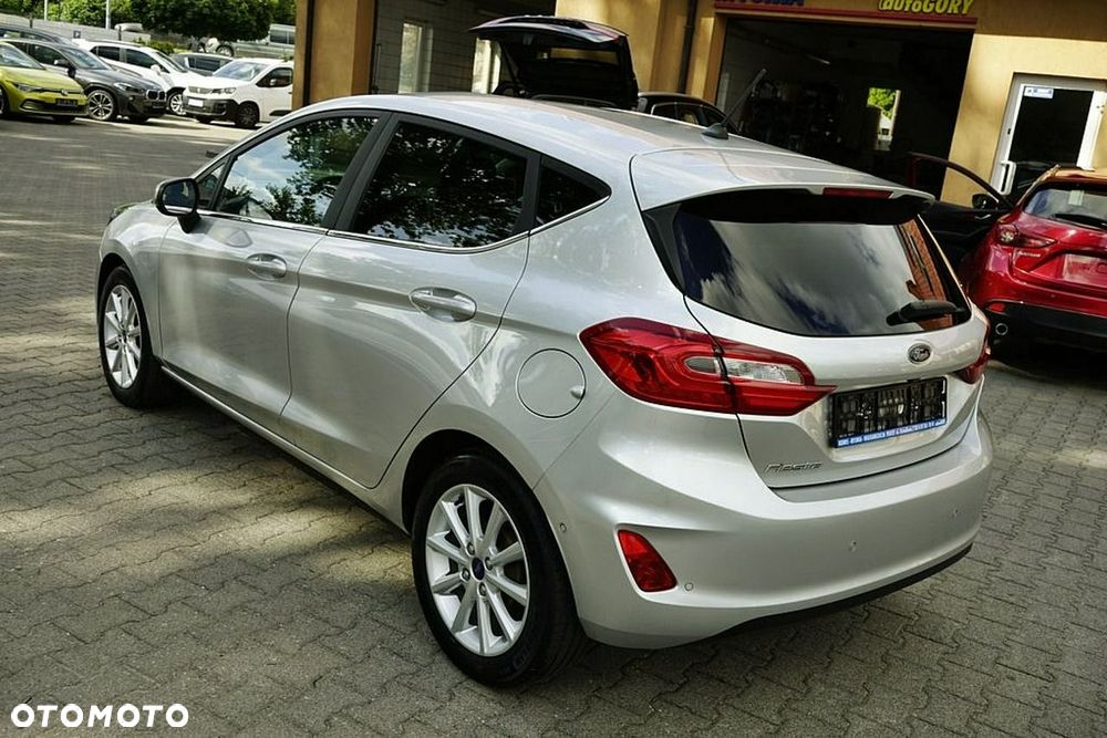 Ford Fiesta - 5