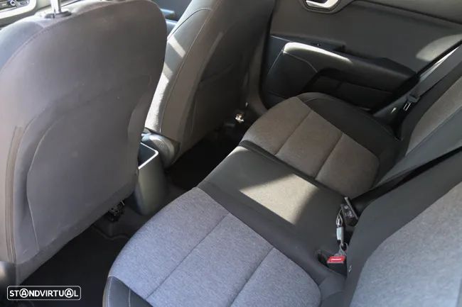 Kia Stonic 1.2 MPi Dynamic - 19