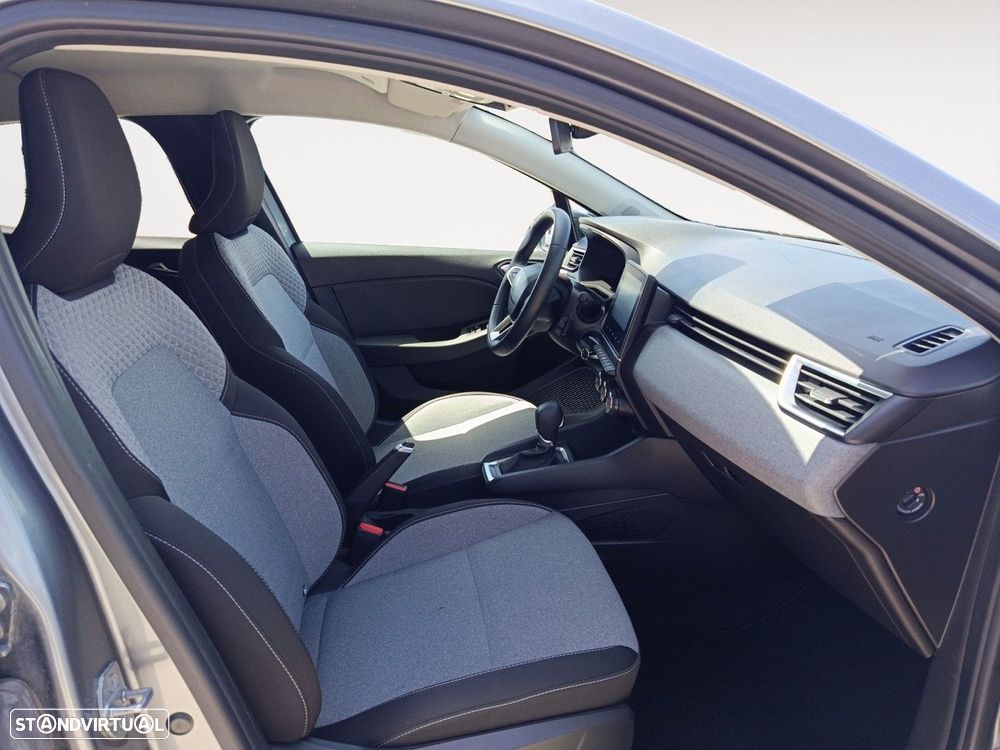 Renault Clio - 15