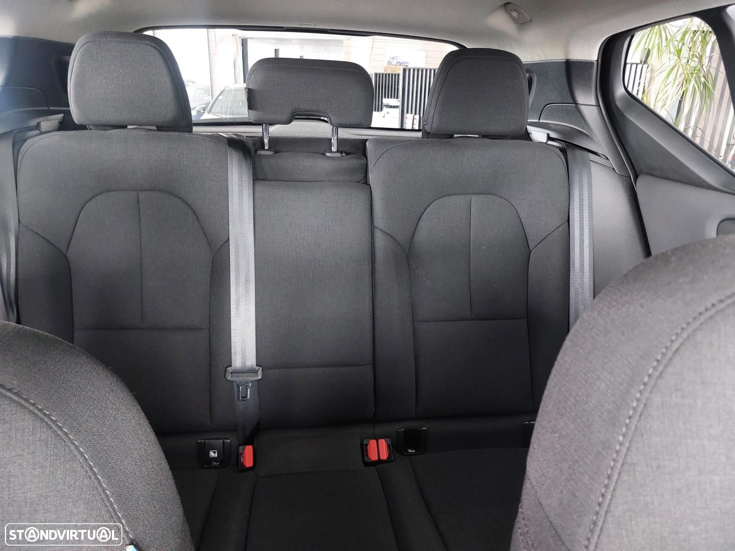 Volvo XC 40 1.5 T2 Momentum - 42