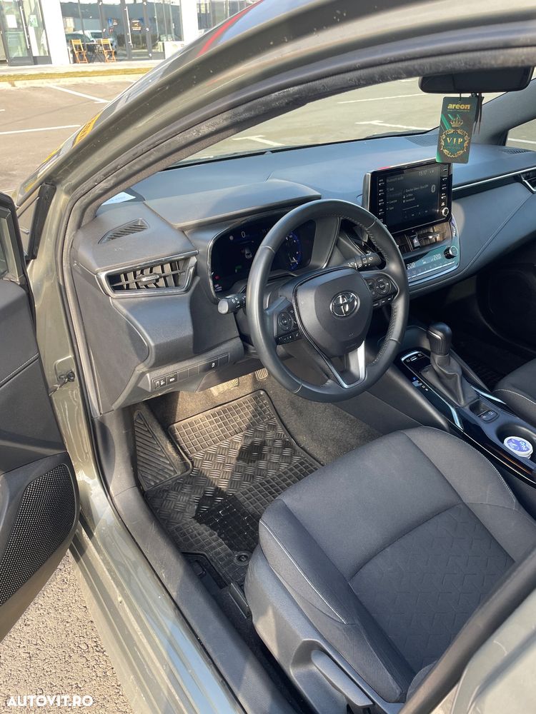 Toyota Corolla - 5