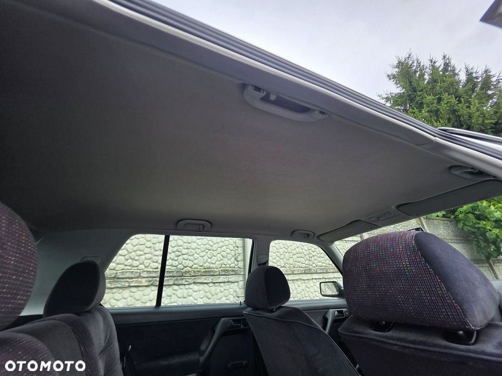 Volkswagen Golf 2.0 GL - 19