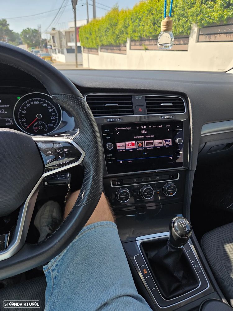 VW Golf Variant 1.6 TDi R-Line - 11