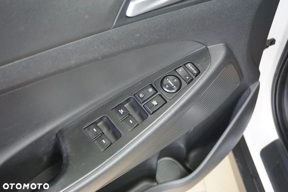 Hyundai Tucson 2.0 CRDi 4WD Trend - 26