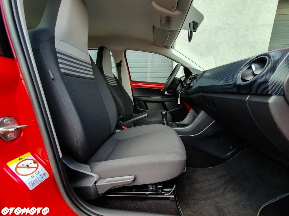 Volkswagen up! - 27
