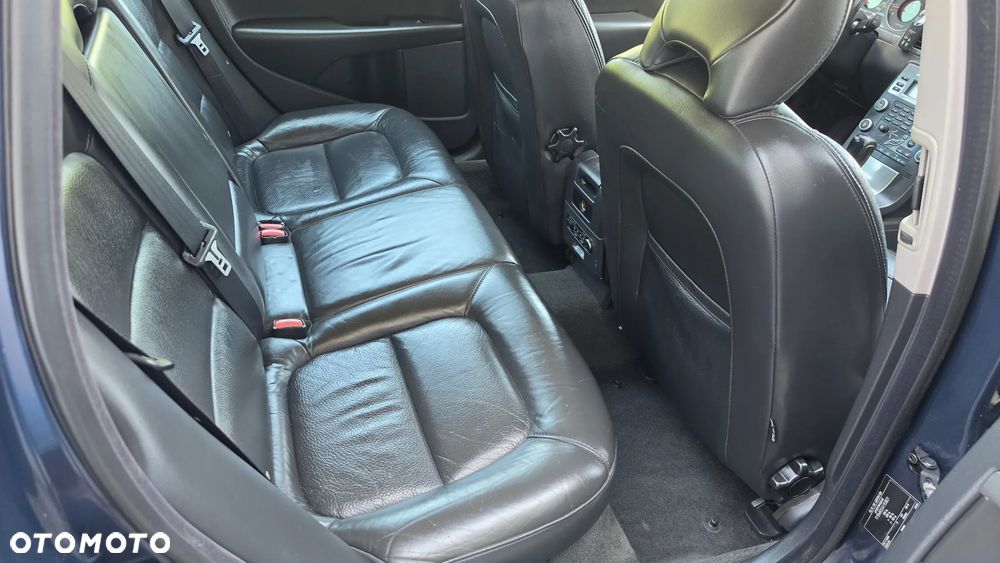 Volvo V70 2.5T Momentum - 11