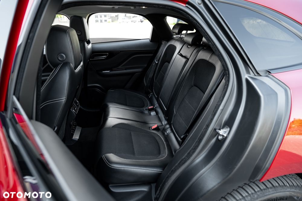 Jaguar F-Pace 20d AWD R-Sport - 19