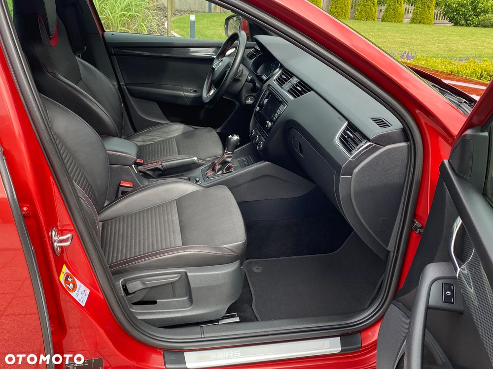 Skoda Octavia 2.0 TDI RS DSG - 8