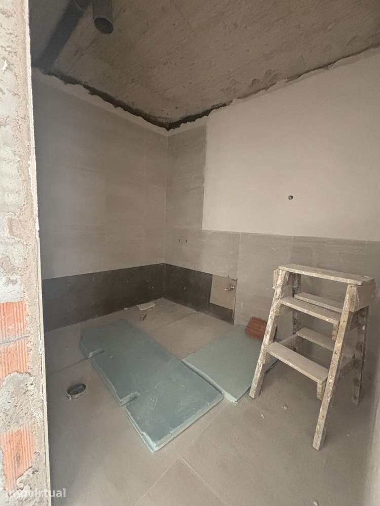 Apartamento T2 Novo com Elevador e Varanda - Grande imagem: 4/13