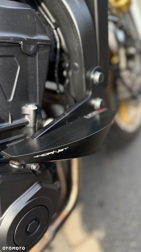 Honda Hornet - 12