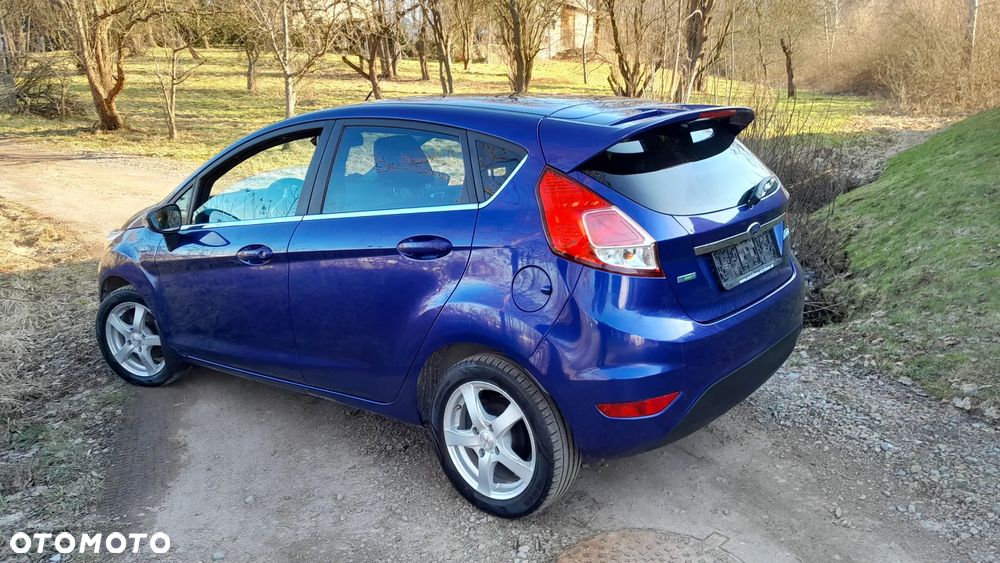 Ford Fiesta - 20