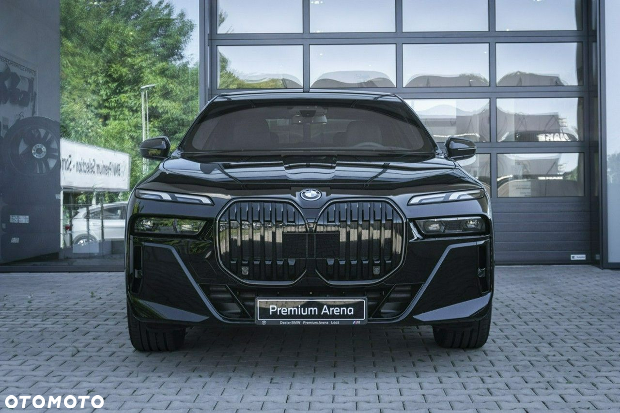BMW i7 - 3