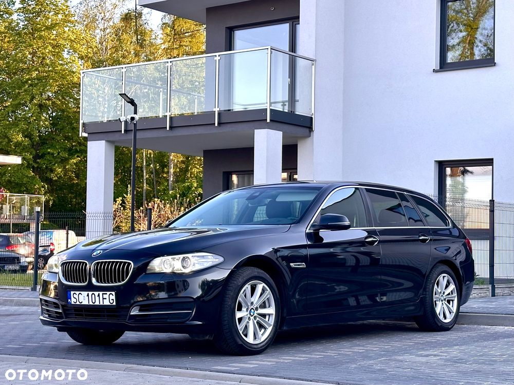BMW Seria 5 525d xDrive Sport-Aut - 1