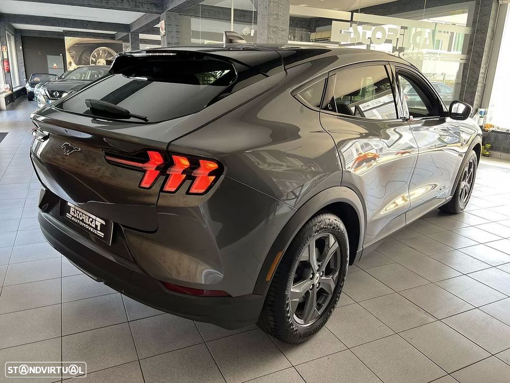 Ford Mustang Mach-E Standard - 4