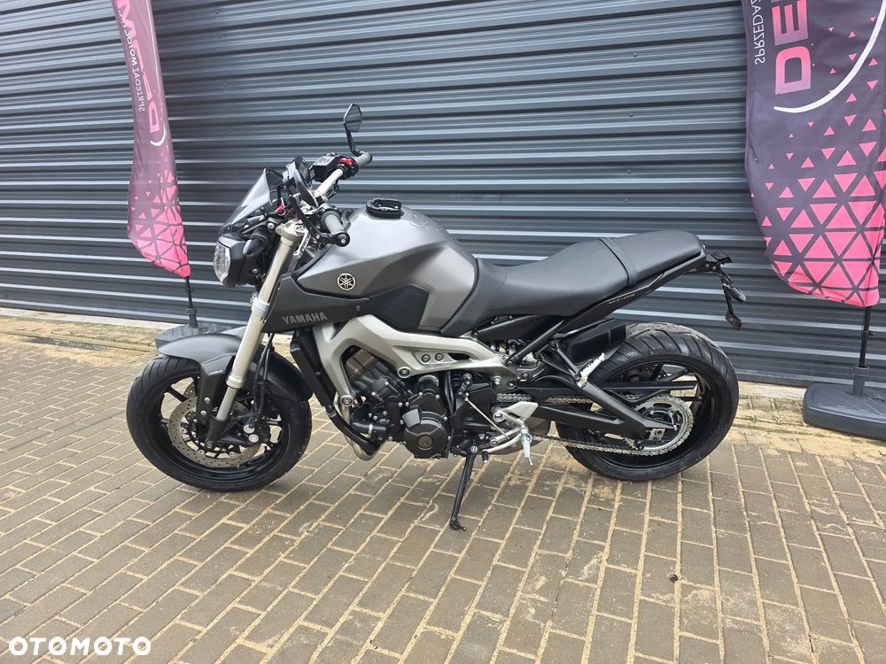 Yamaha MT - 5