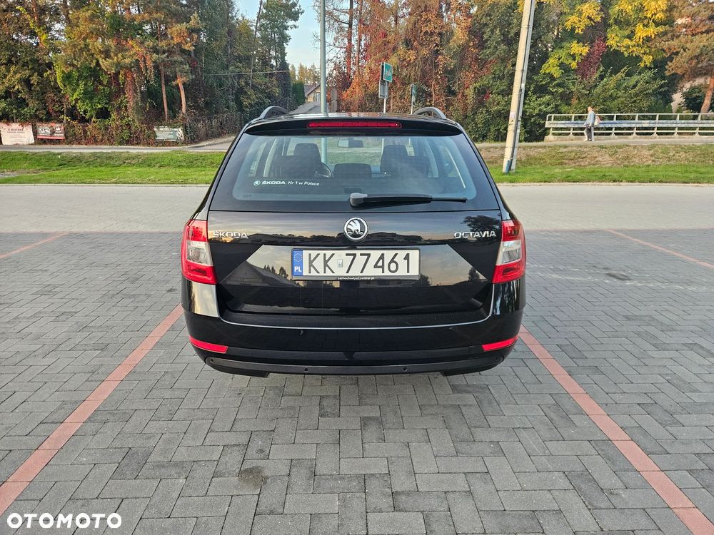 Skoda Octavia 1.6 TDI SCR Ambition - 4
