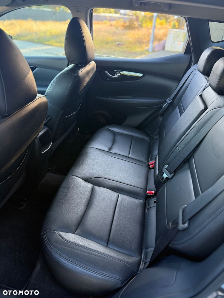 Nissan Qashqai 1.6 dCi Xtronic TEKNA+ - 12