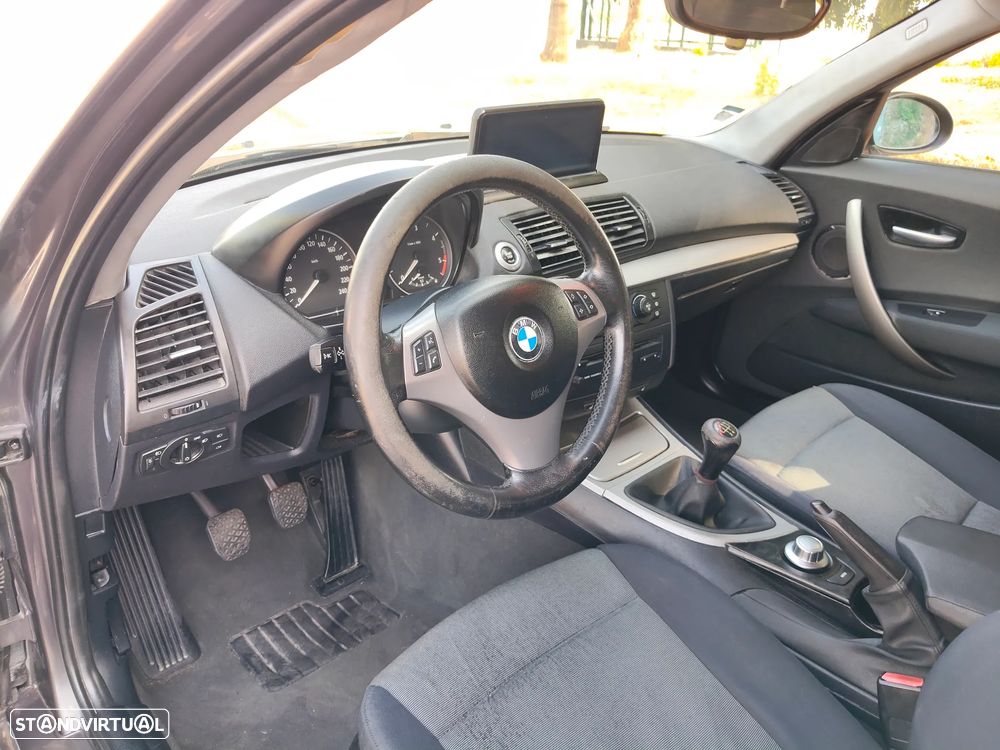 BMW 120 d Sport - 17