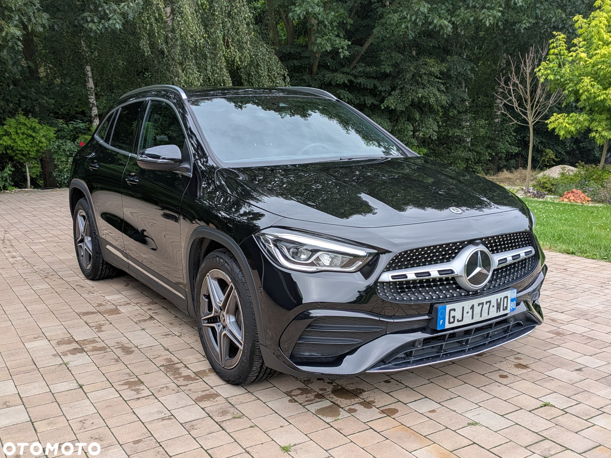 Mercedes-Benz GLA - 4