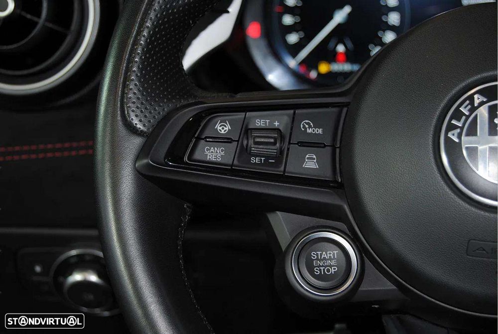 Alfa Romeo Tonale 1.3 Plug-In Hybrid Veloce e-AWD - 26