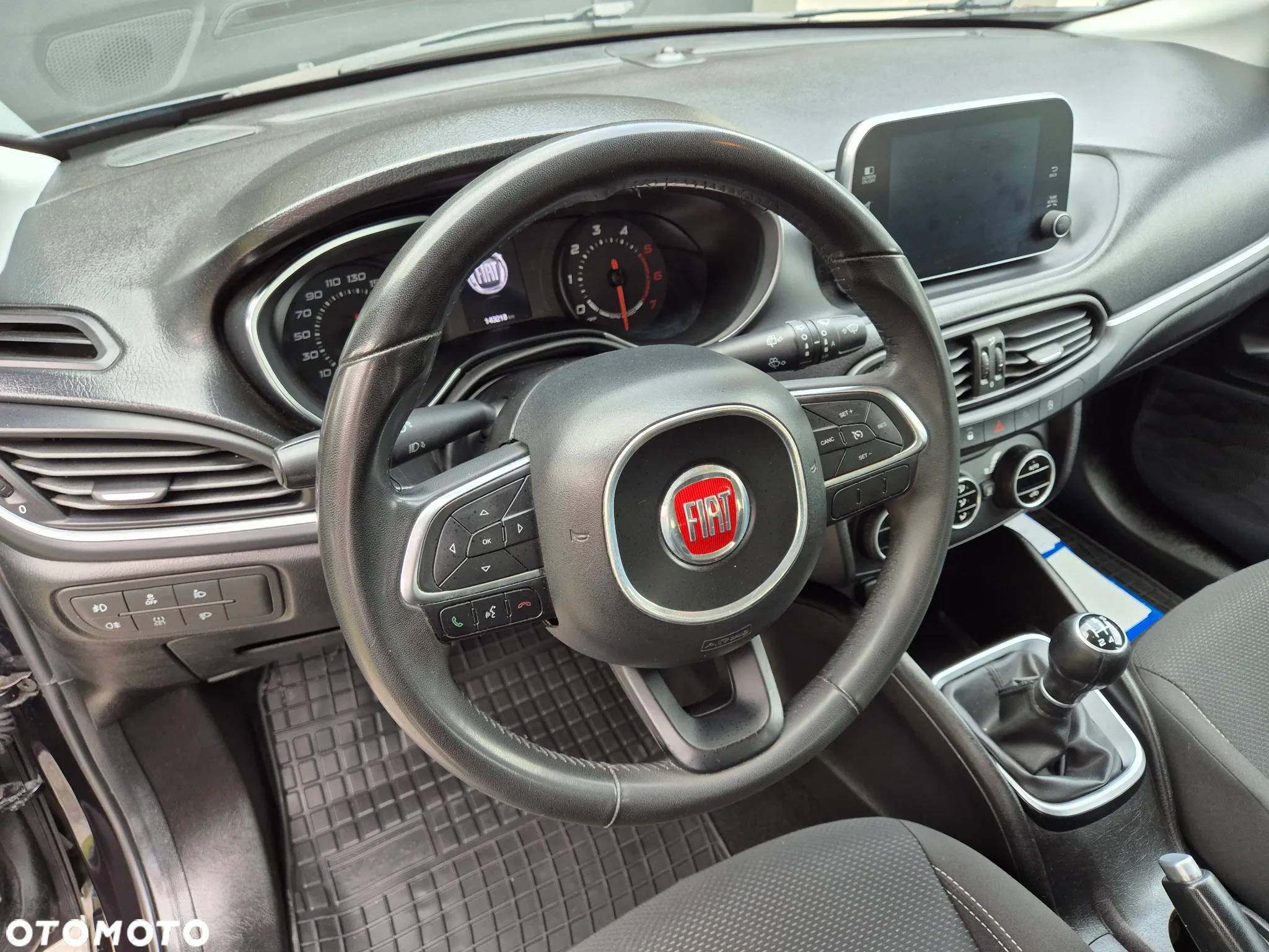 Fiat Tipo - 12