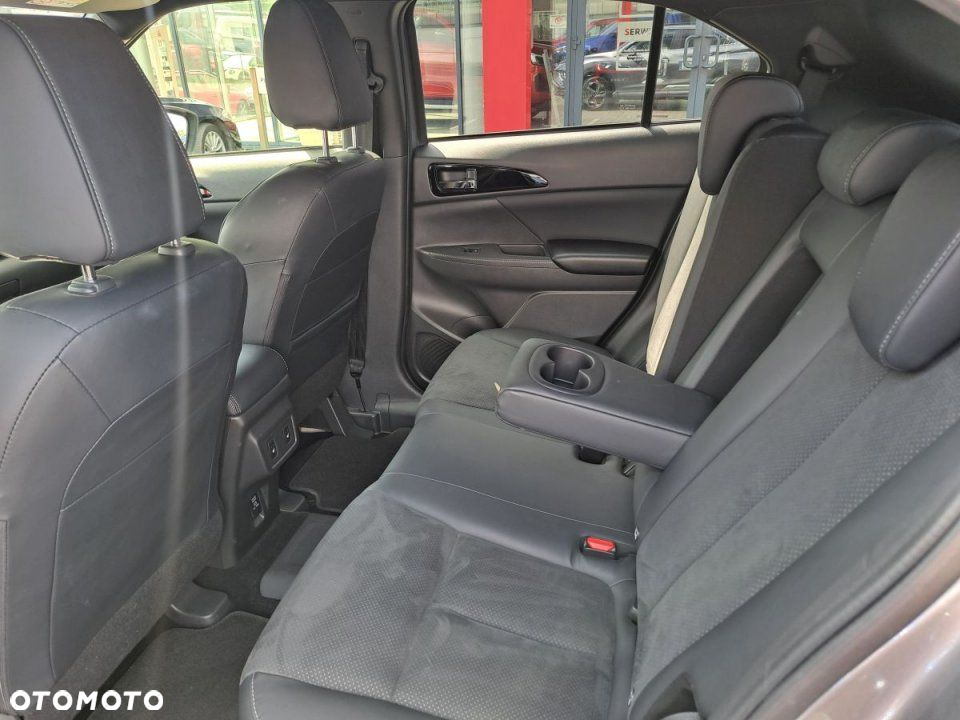 Mitsubishi Eclipse Cross - 11