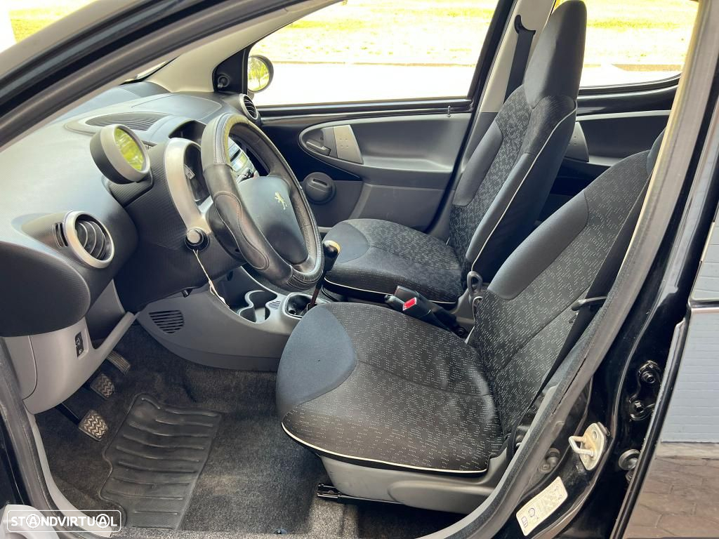 Peugeot 107 1.0 Black&Silver - 13