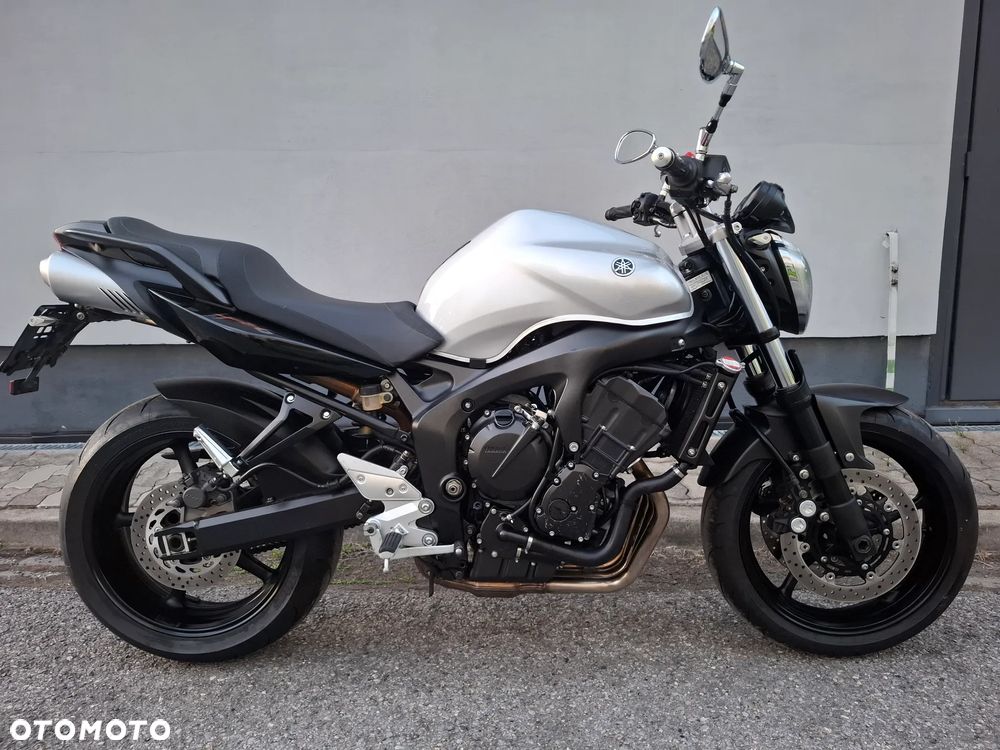 Yamaha FZ6 - 2