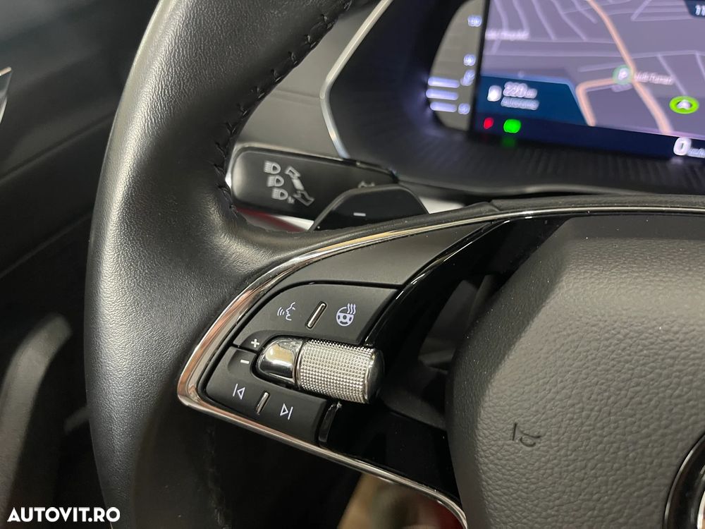 Skoda Octavia Combi 2.0 TDI DSG Ambition - 22