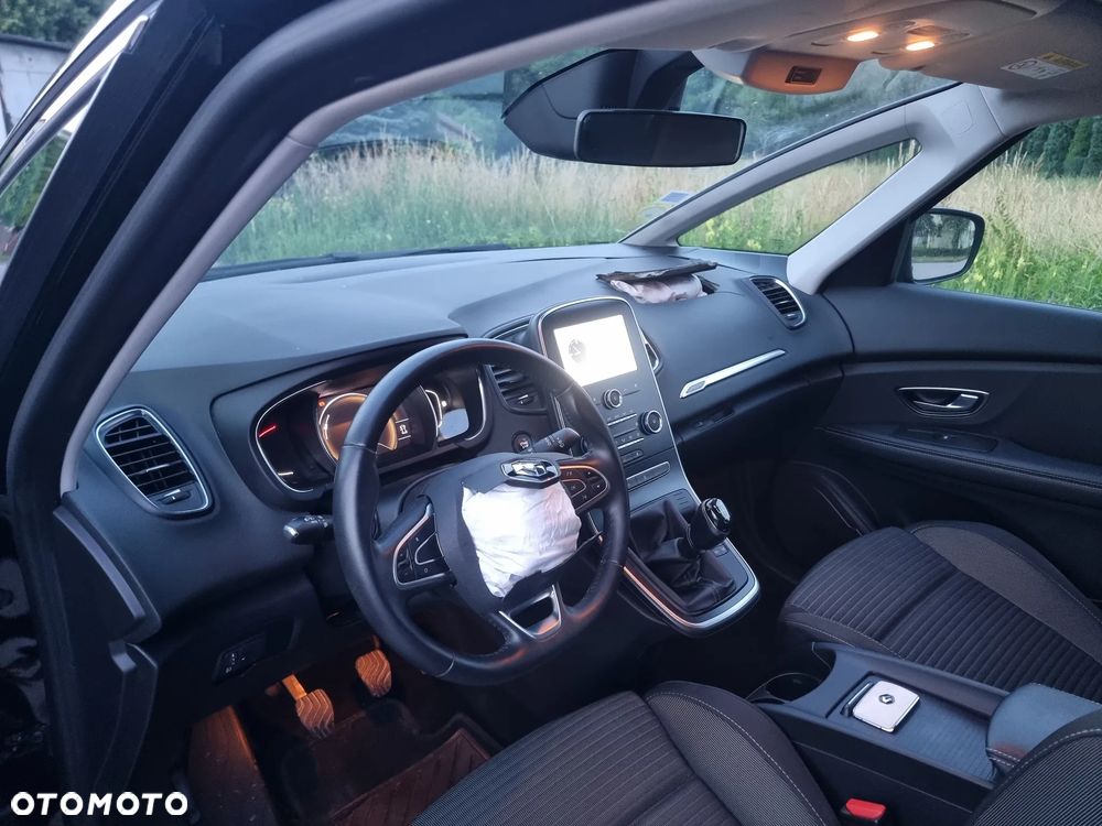 Renault Scenic Energy dCi 110 S&S Paris - 23
