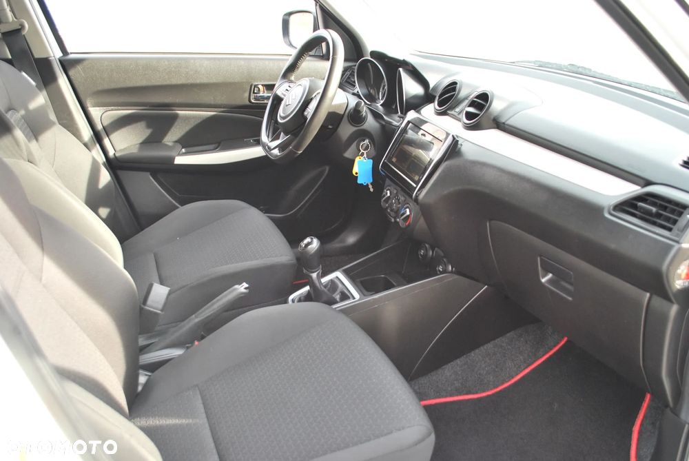 Suzuki Swift - 10