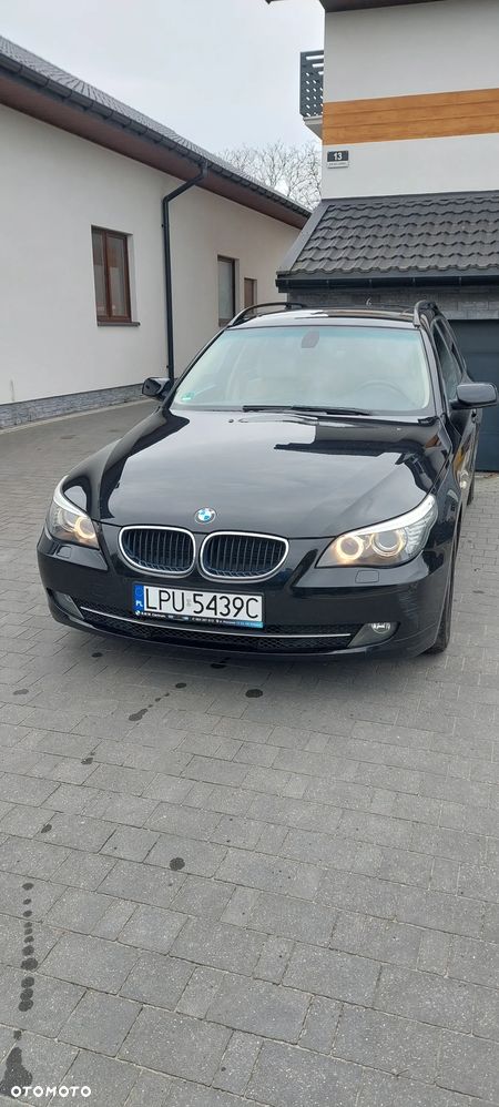 BMW Seria 5 520d - 23