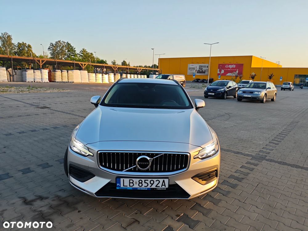 Volvo V60 D3 Momentum Pro - 2