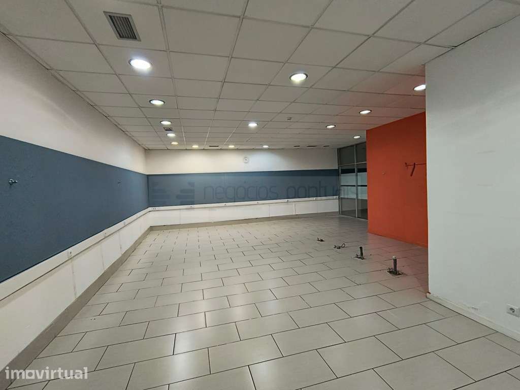 Loja Comercial com 280 m² | Rua de São Sebastião | Braga - Grande imagem: 4/14