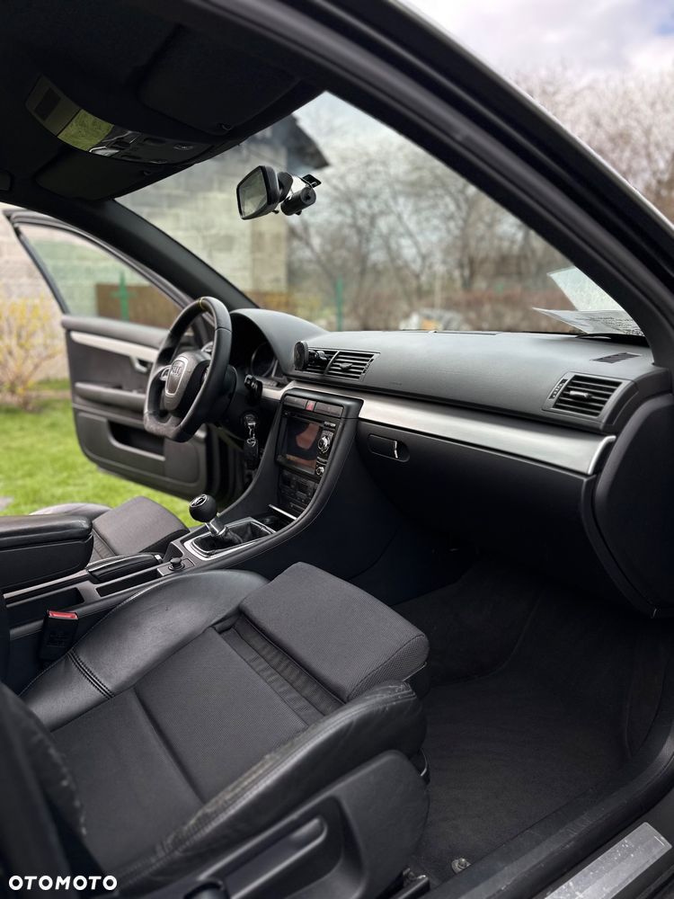 Audi A4 Avant 2.0 TDI - 8