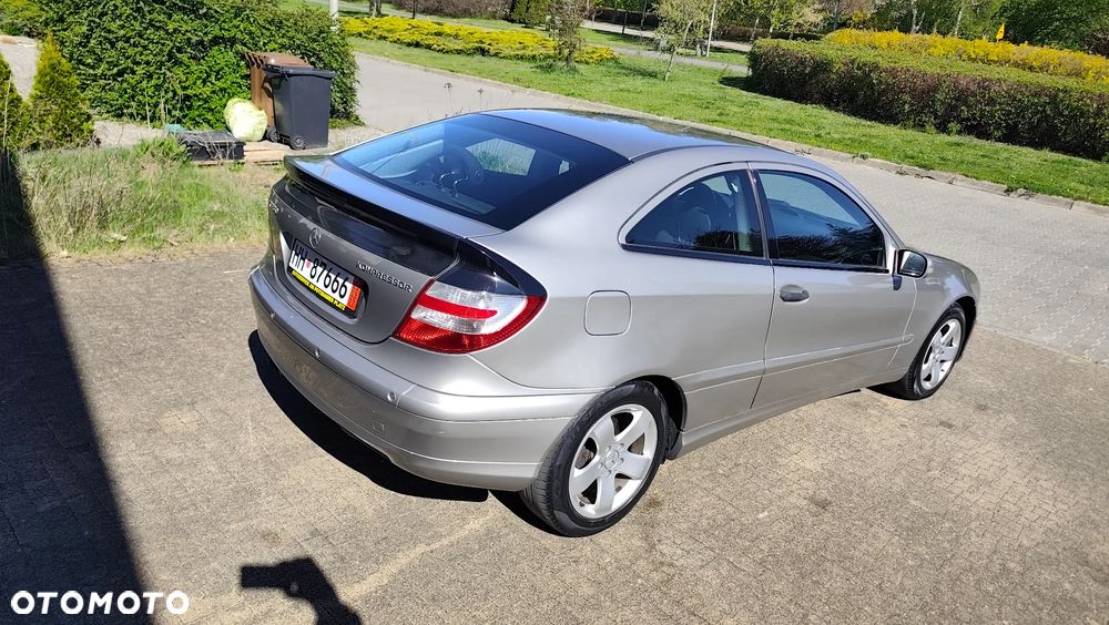 Mercedes-Benz Klasa C 200 Kompressor Automatik Sport Edition - 15