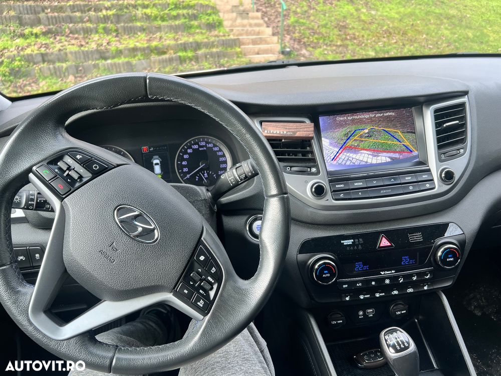 Hyundai Tucson blue 1.7 CRDi 2WD Advantage - 23