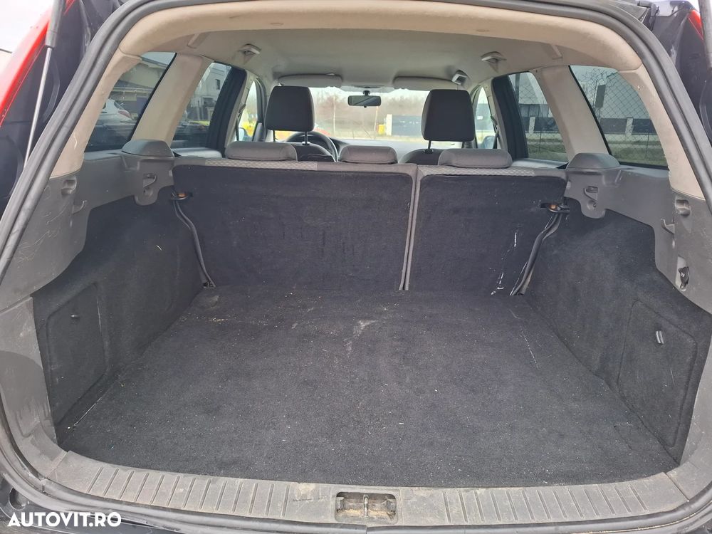 Ford Focus 1.6 TDCI Trend - 14