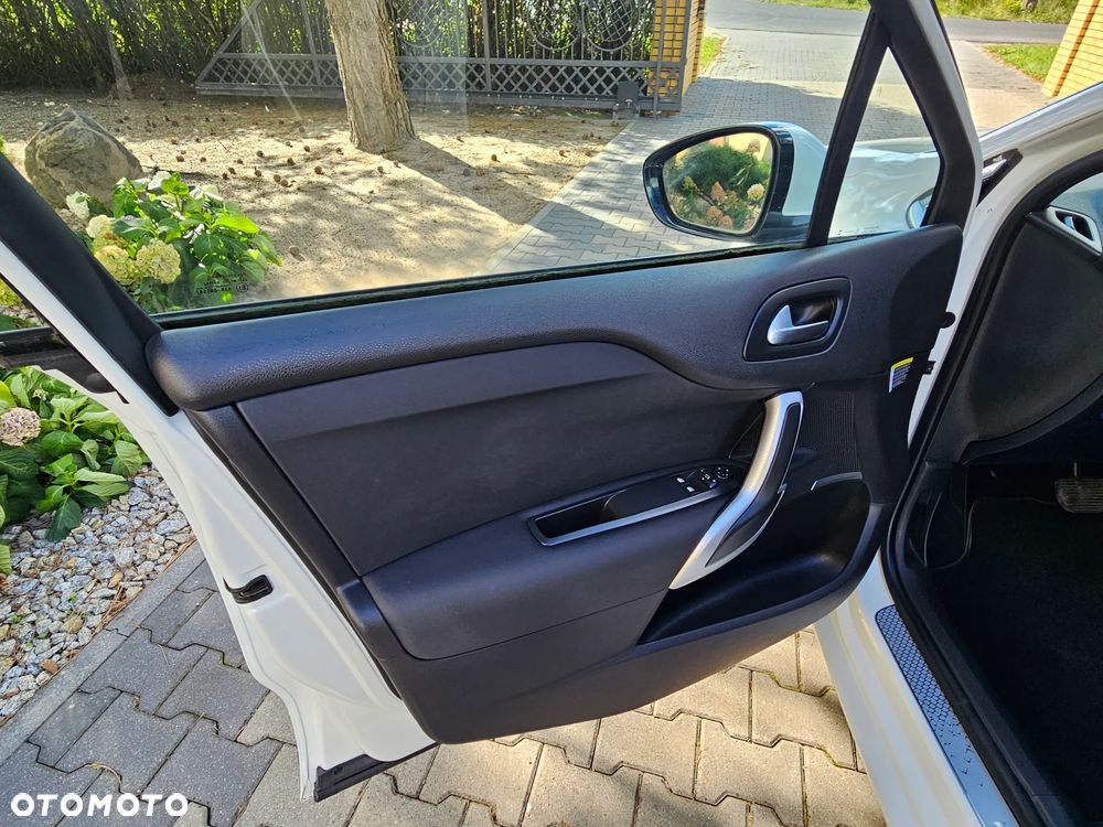 Citroën DS4 Cross 1.6 BlueHDi Be Chic S&S EAT6 - 39