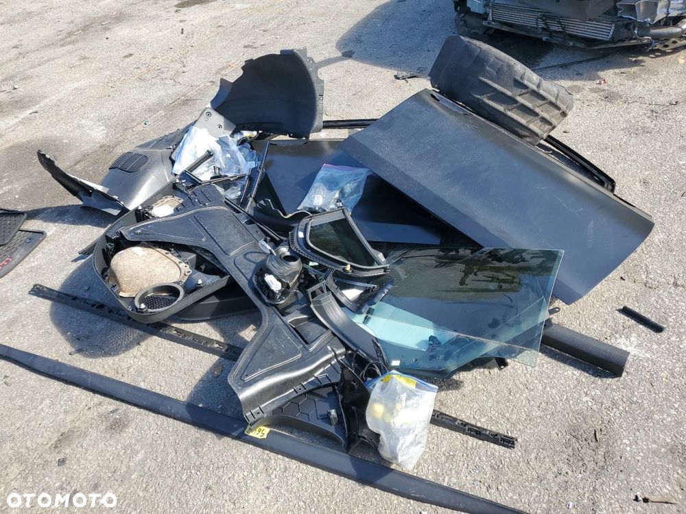 Volkswagen Golf VIII 2.0 TSI GTI DSG - 11