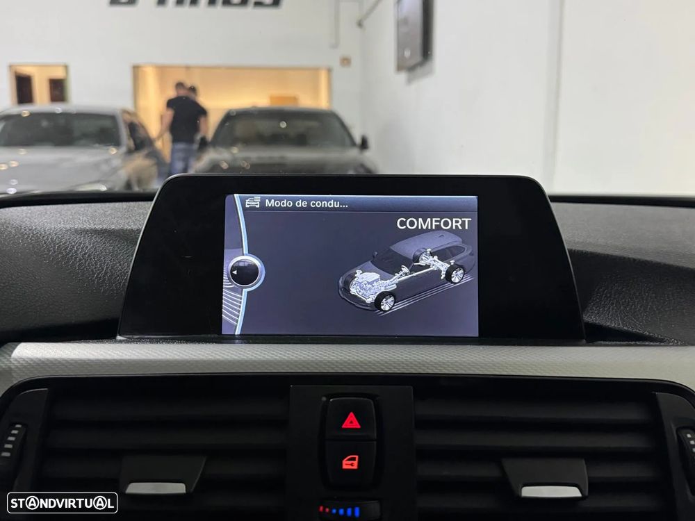 BMW 320 d Touring Auto Pack M - 35